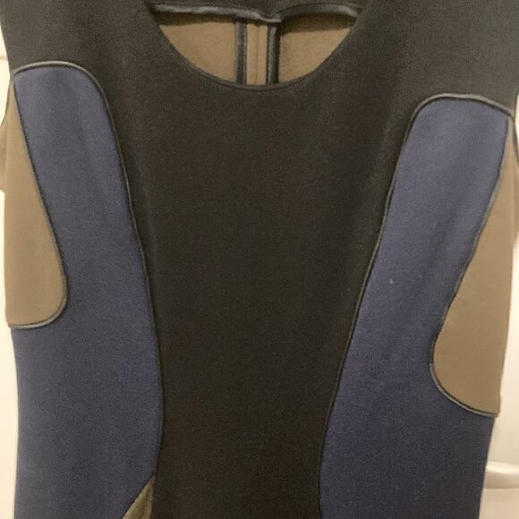 Amen Italy Color Block Sleeveless Shift Dress. Black/Navy/Brown. Size 40. US 4. - Picture 5 of 10